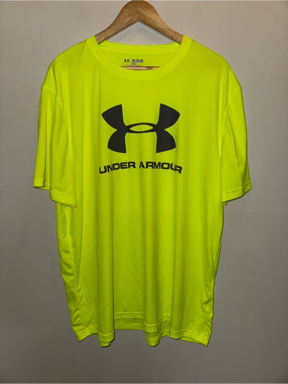 Under Armour HeatGear Men’s Neon Yellow Logo Performance T-Shirt Size 2XL